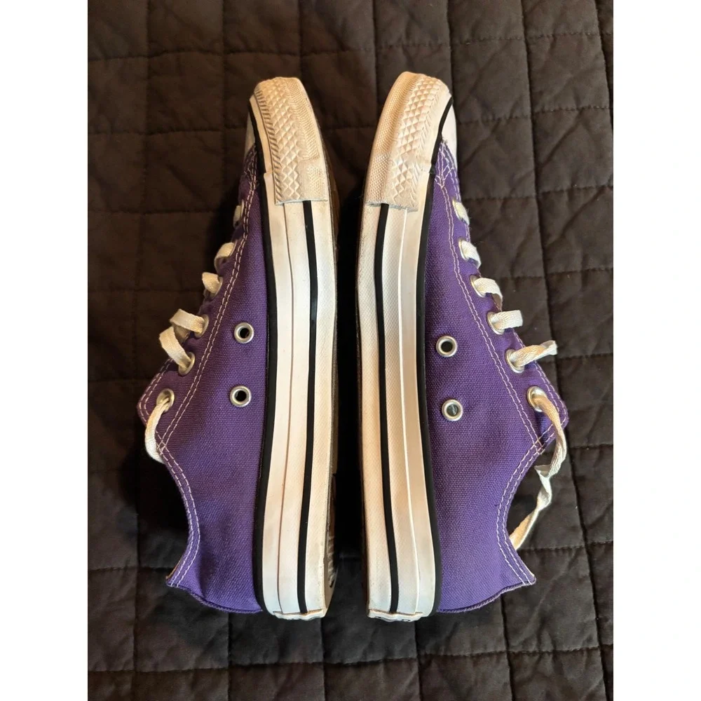 Converse Chuck Taylor All Star Low Top Purple Canvas Sneakers 137837F M4.5‎ W6.5